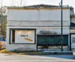 Art stolen from Newfane store window