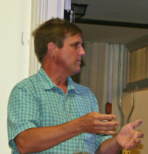 Gary Swindler of Efficiency Vermont explains the benefit of a free energy audit to the Select Board.