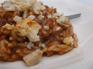 Mexican orzo with clams.