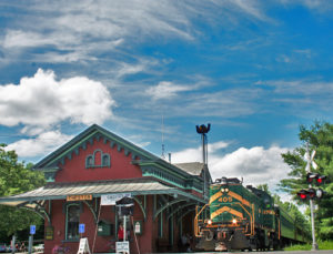 Take a delicious dinner train ride or a daytime trek. Photo by Chester Telegraph.