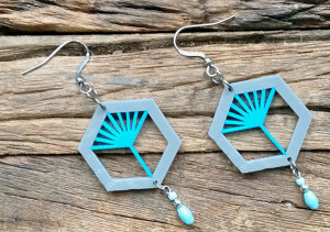 3-D Printed jewelry demonstration at 103